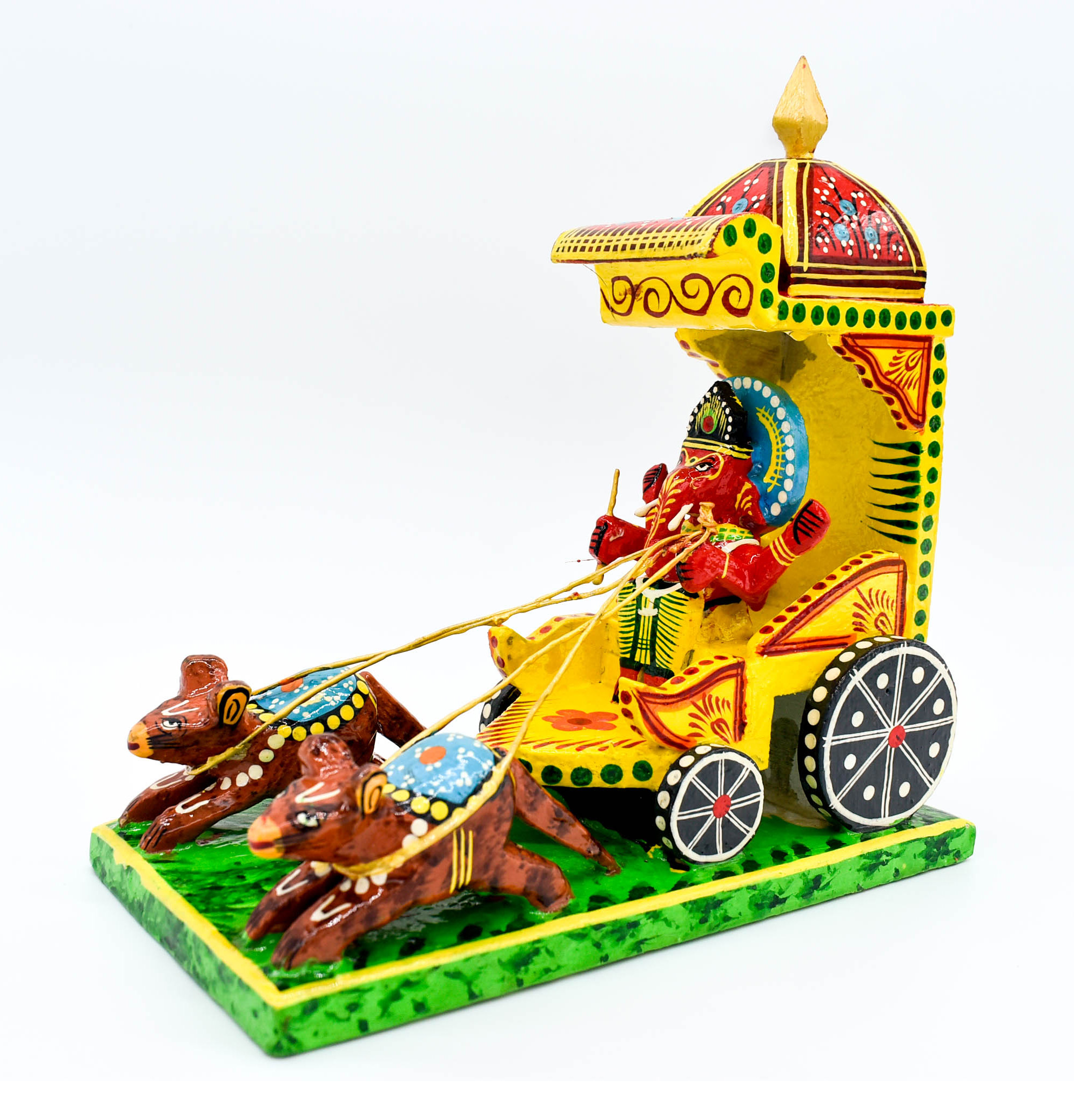 Traditional Handpainted Lord Ganesh Chariot Statue, 17.5 cm Height, Wooden Art Decor Traditional Handpainted Lord Ganesh Chariot Statue, 17.5 cm Height, Wooden Art Decor