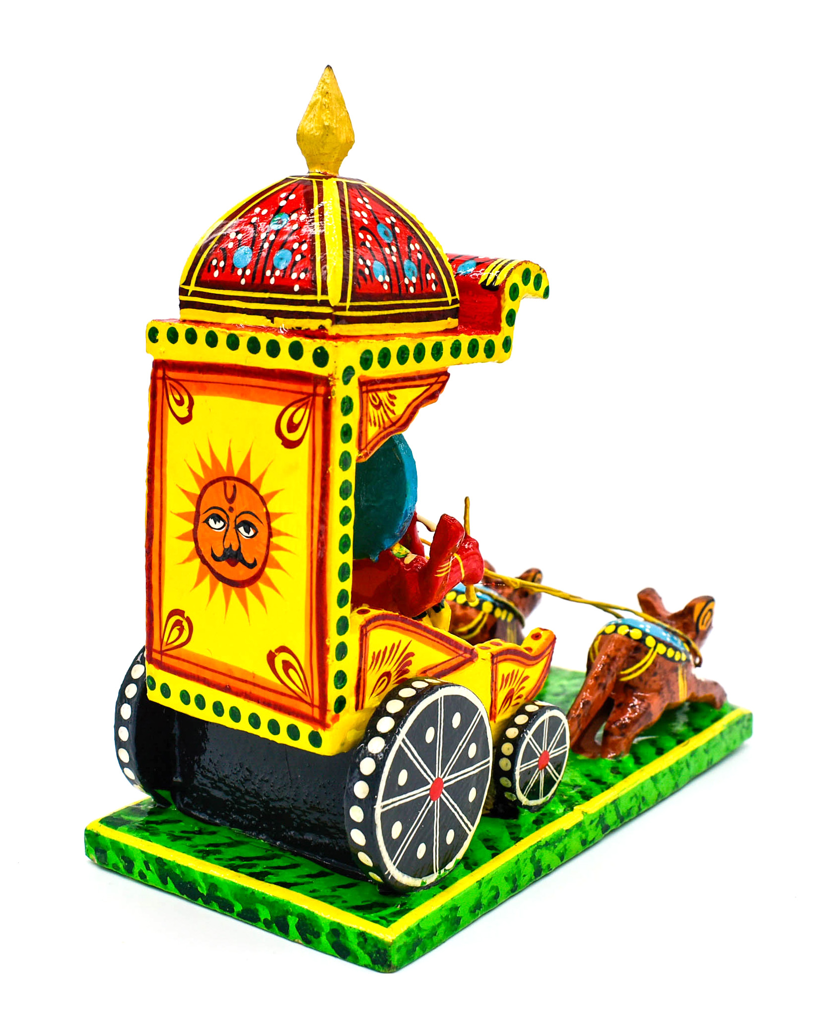 Traditional Handpainted Lord Ganesh Chariot Statue, 17.5 cm Height, Wooden Art Decor Traditional Handpainted Lord Ganesh Chariot Statue, 17.5 cm Height, Wooden Art Decor