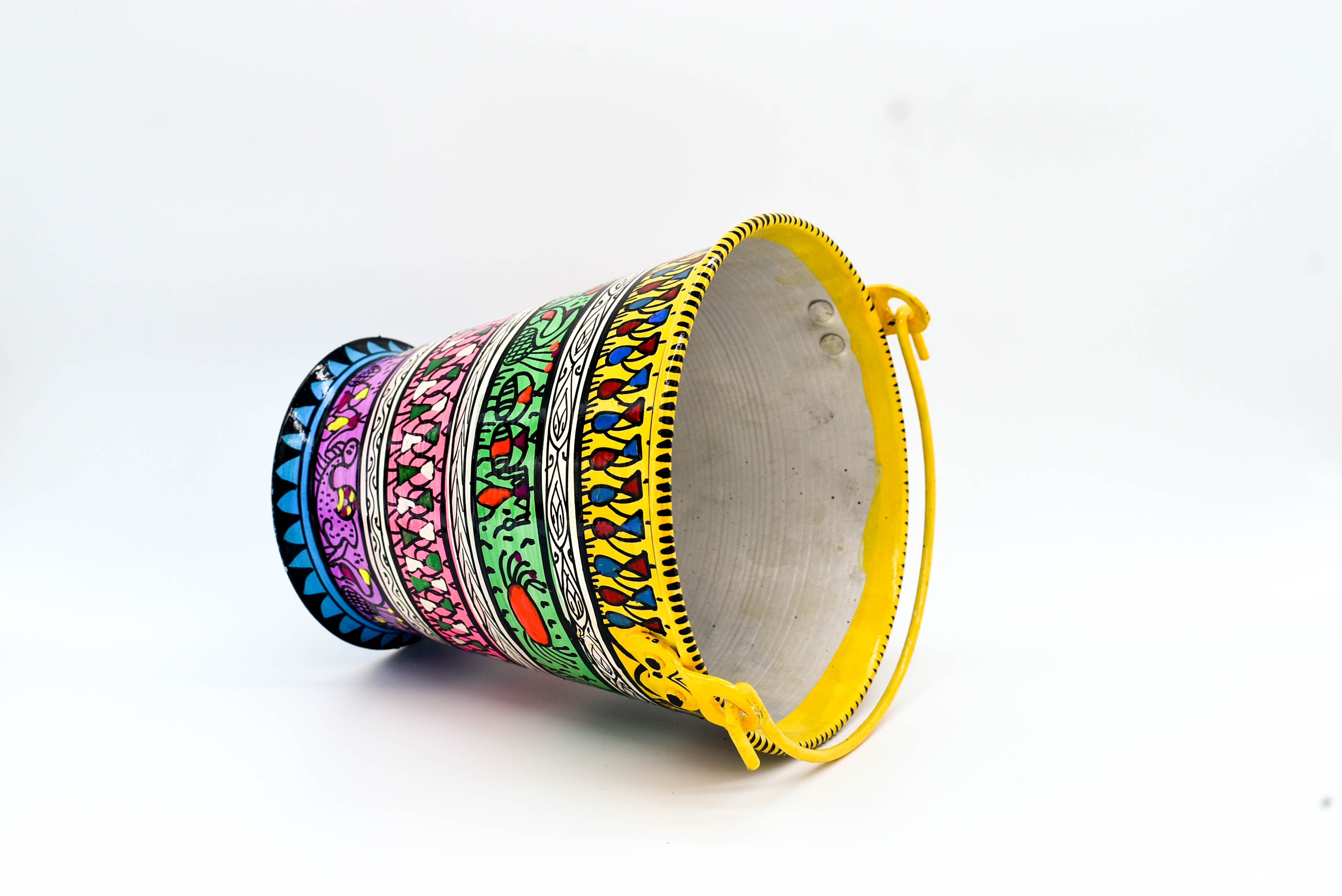 Handpainted Pattchitra Art Bucket/Balti for Decor and Serving Handpainted Pattchitra Art Bucket/Balti for Decor and Serving